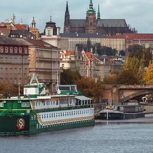Admiral *** Praga