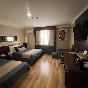 flat-aeroporto-congonhas-uh-714-rua-vieira-de-moraes.topsaopaulohotels.com/