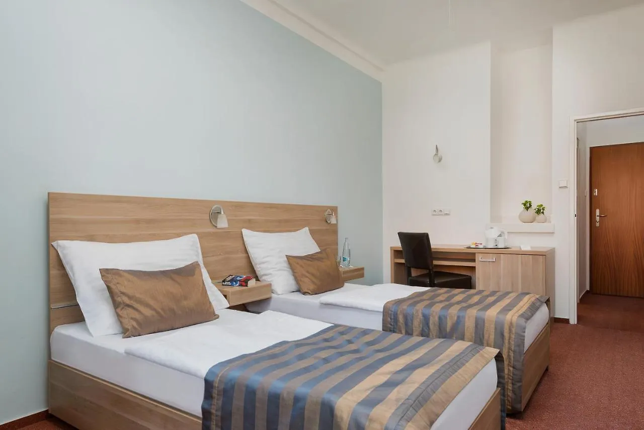 Hotel Meda Of Museum Kampa Prague
